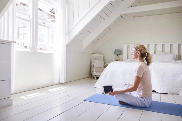 Stress-Free Moments: Discover the Best Meditation Apps for Relief